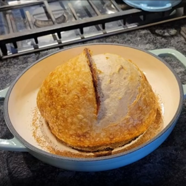 Cast Iron Bread Dutch Oven